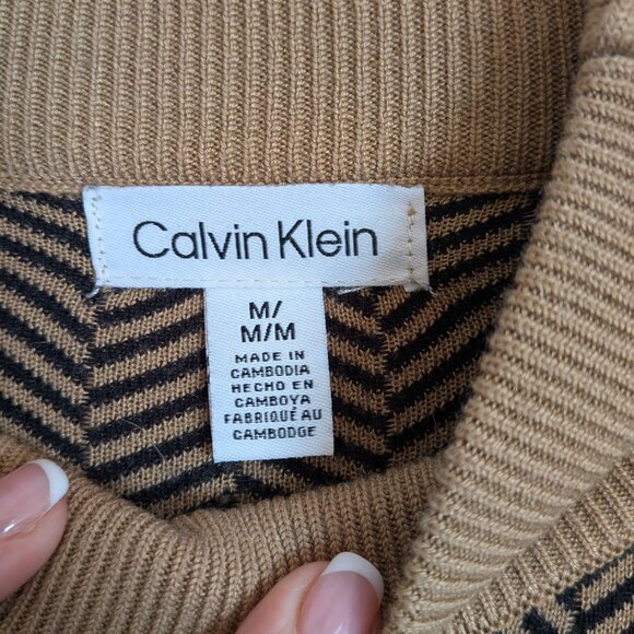 Sweater - Picture 6 of 6